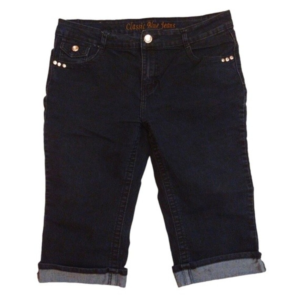 Desin Black Capri Bejeweled size 18 90s Y2K